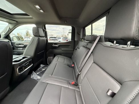 New 2026 GMC Sierra 1500 Denali w/ Technology Package AWD/4WD image 17