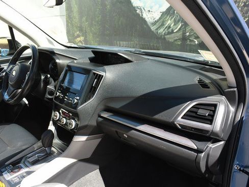 Used 2021 Subaru Forester Premium image 25