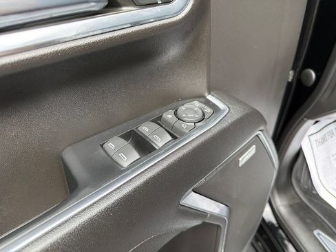 Used 2023 GMC Sierra 1500 SLT AWD/4WD image 14