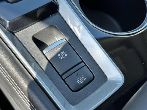 Used 2025 Nissan Altima 2.5 SL FWD image 31