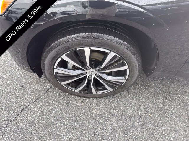 Certified 2024 Volvo XC60 B5 Plus w/ Climate Package AWD/4WD image 23