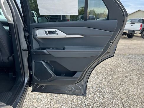 New 2026 Ford Explorer Active image 18