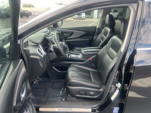 Used 2024 Nissan Murano SV w/ SV Midnight Edition Package FWD image 17