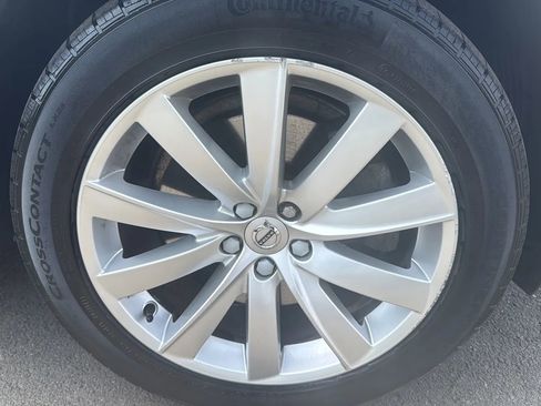 Used 2018 Volvo XC90 T6 Momentum w/ Convenience Package image 14