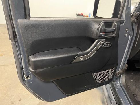 Used 2017 Jeep Wrangler Unlimited Sport w/ Quick Order Package 24S AWD/4WD image 24