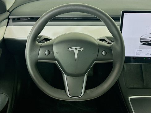 Used 2023 Tesla Model 3 Standard Range RWD image 17