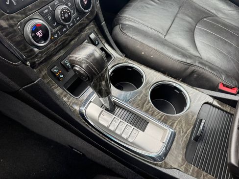 Used 2014 Buick Enclave Leather image 25