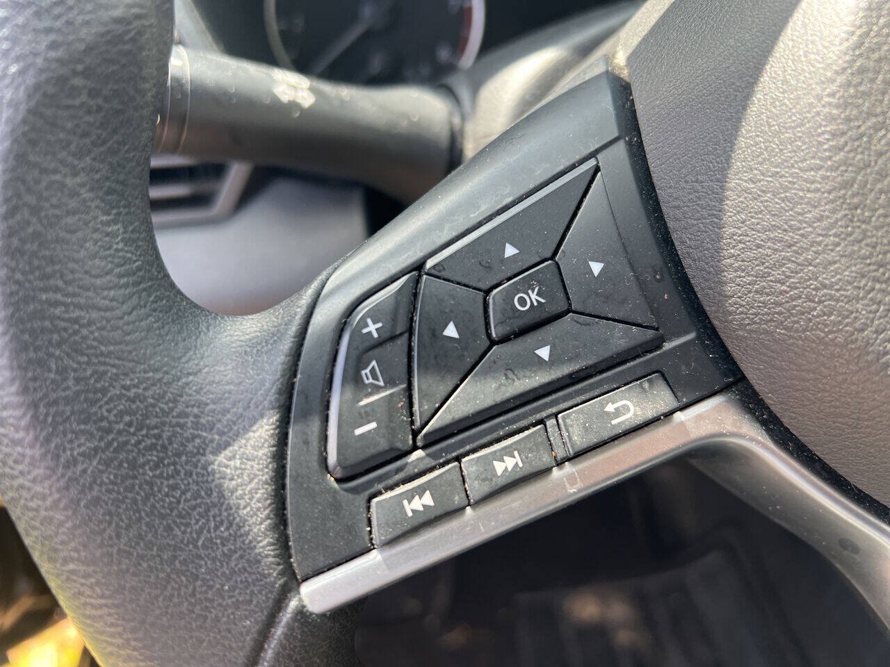 Used 2020 Nissan Altima 2.5 S FWD image 19