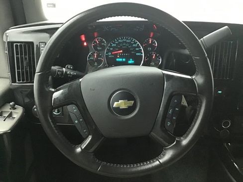 Used 2020 Chevrolet Express 2500 w/ Enhanced Convenience Package image 24