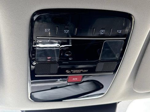 Used 2025 Hyundai Santa Fe SEL FWD image 19