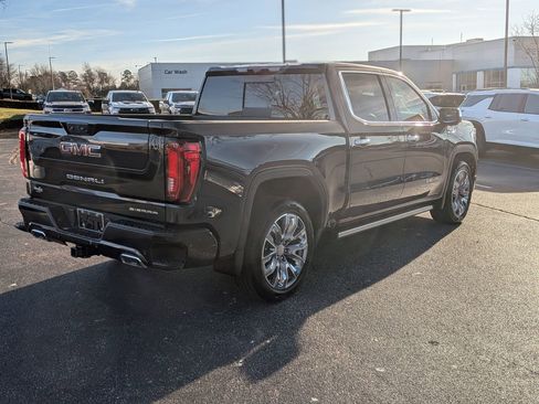 Used 2023 GMC Sierra 1500 Denali image 9