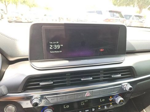 Used 2022 Kia Telluride S FWD image 18