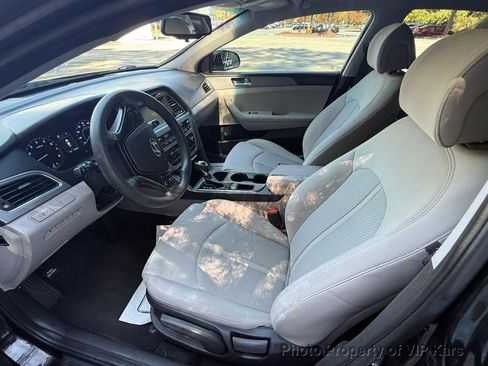 Used 2017 Hyundai Sonata SE image 13