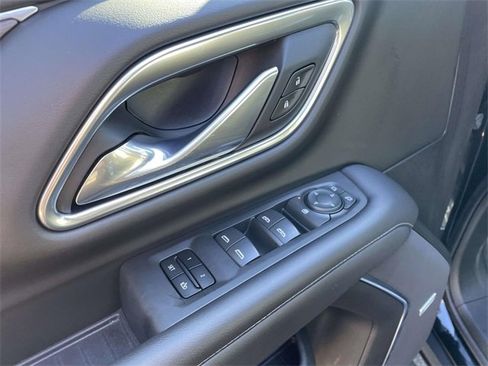 Used 2021 Chevrolet Tahoe Z71 image 12