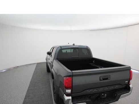 Used 2022 Toyota Tacoma SR5 image 7
