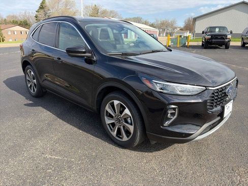 Used 2023 Ford Escape Platinum AWD/4WD image 7