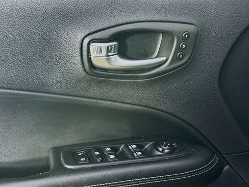 Used 2020 Jeep Compass High Altitude AWD/4WD image 22