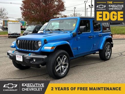 Used 2024 Jeep Wrangler Unlimited w/ Convenience Group image 1