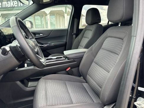 Used 2025 Chevrolet Equinox LT AWD/4WD image 18