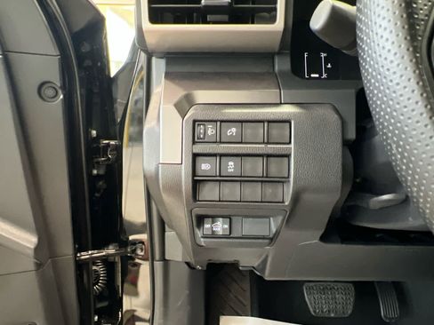 New 2026 Toyota Tacoma SR5 AWD/4WD image 18