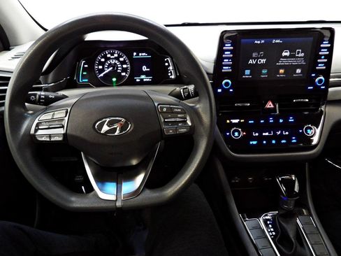 Used 2020 Hyundai Ioniq Blue FWD image 17