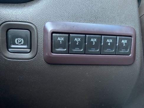 Used 2020 Chevrolet Silverado 2500 LT w/ All Star Edition image 36