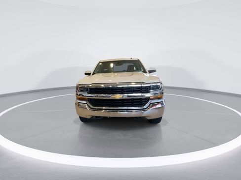 Used 2018 Chevrolet Silverado 1500 LT AWD/4WD image 3