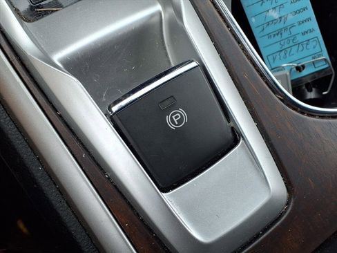 Used 2019 Subaru Ascent Touring w/ Popular Package #3 image 21