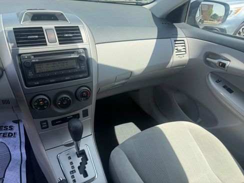 Used 2012 Toyota Corolla LE FWD image 12