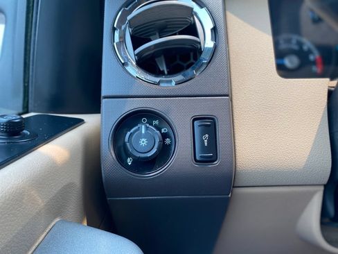 Used 2013 Ford F250 XLT w/ XLT Value Pkg AWD/4WD image 29