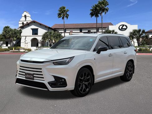 Certified 2025 Lexus TX 500h AWD w/ Technology Package image 5