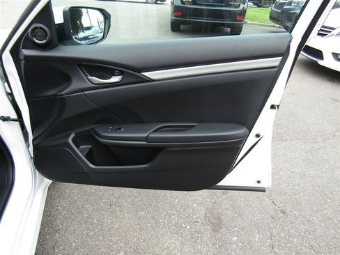 Used 2019 Honda Civic Sport image 18