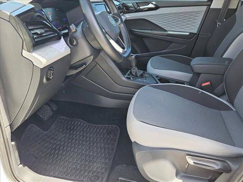 Certified 2023 Volkswagen Taos S FWD image 15