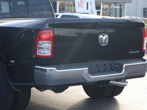 Used 2024 RAM 3500 Tradesman w/ Chrome Appearance Group image 7