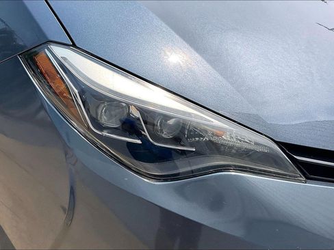 Used 2017 Toyota Corolla XLE FWD image 33