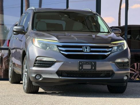 Used 2017 Honda Pilot Touring image 18