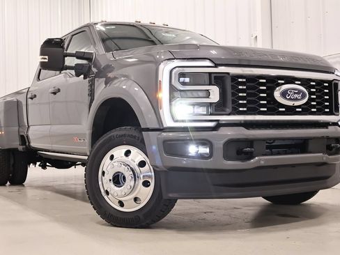 New 2026 Ford F450 Platinum w/ FX4 Off-Road Package AWD/4WD image 41
