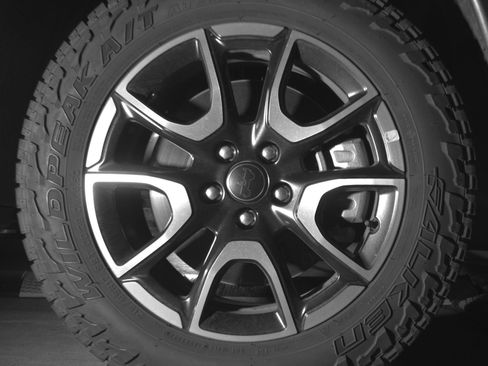 Used 2025 Jeep Compass Trailhawk image 13