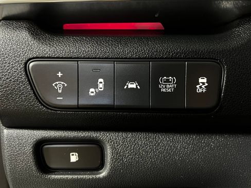 Used 2022 Kia Niro LXS FWD image 20