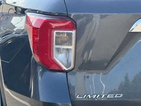 Used 2020 Ford Explorer Limited RWD image 5