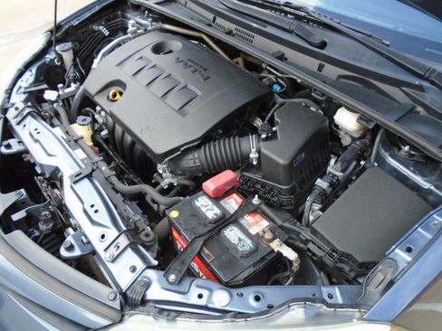 Used 2019 Toyota Corolla SE FWD image 19