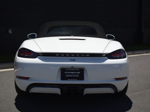 Certified 2024 Porsche 718 Boxster RWD image 6