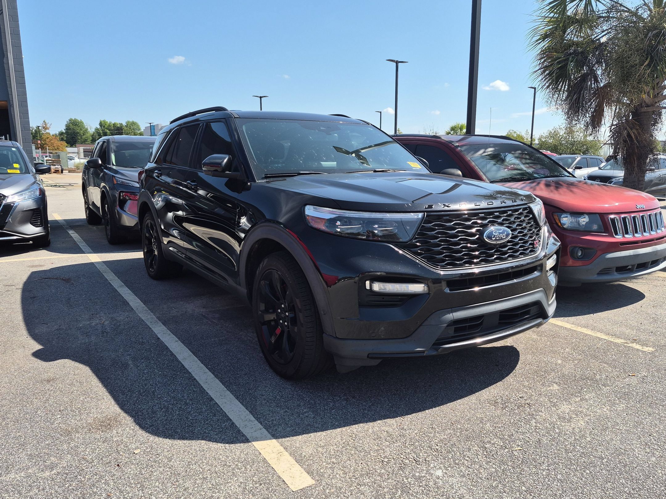 Used 2021 Ford Explorer ST w/ Equipment Group 401A AWD/4WD image 4