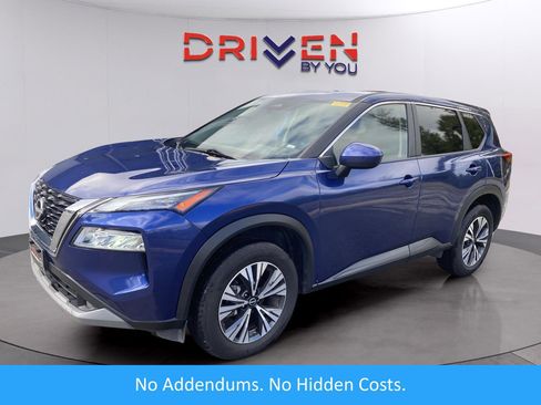 Used 2023 Nissan Rogue SV image 1