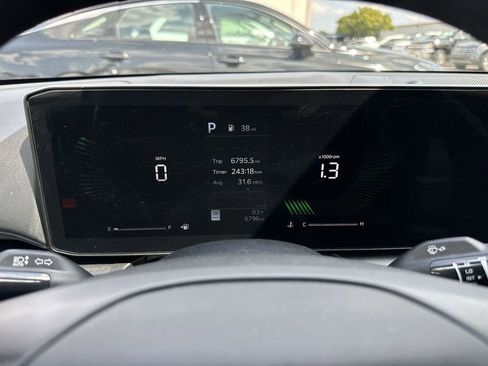 New 2025 Kia K4 LX image 15