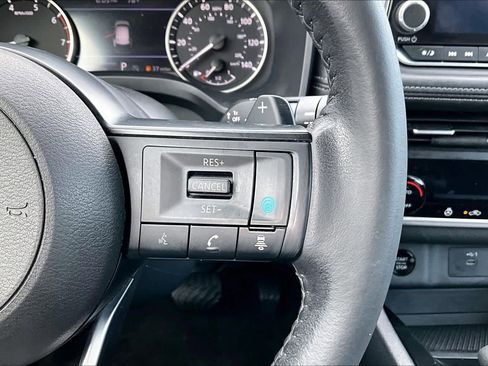 Certified 2024 Nissan Rogue SV w/ SV Premium Package FWD image 23