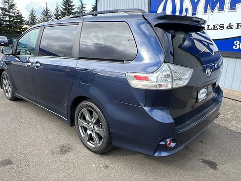 Used 2020 Toyota Sienna SE FWD image 11