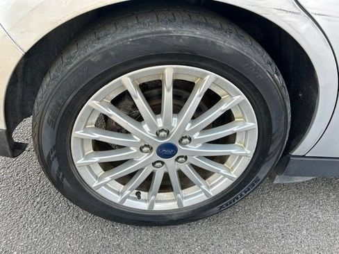 Used 2014 Ford C-MAX SE FWD image 43
