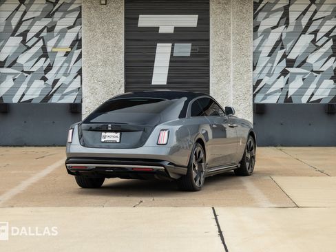 Used 2024 Rolls-Royce Spectre w/ Spectre Launch Package AWD/4WD image 15