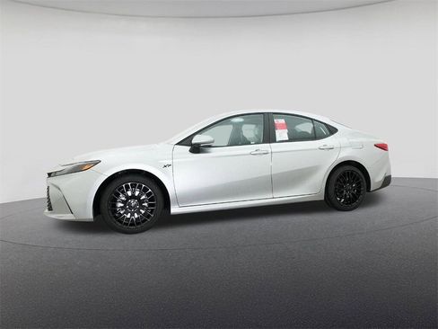 New 2026 Toyota Camry LE image 18